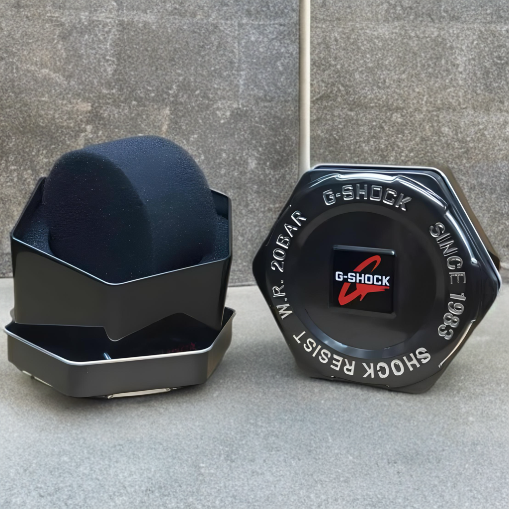Sporty Men’s Watch