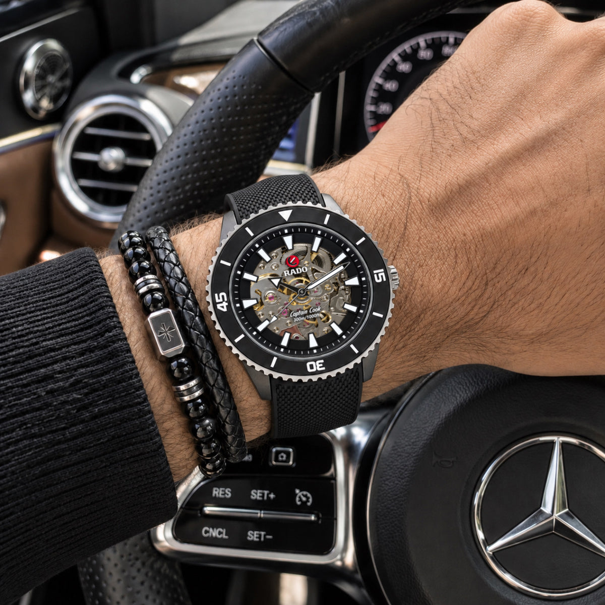 Luxurious Men’s Watch